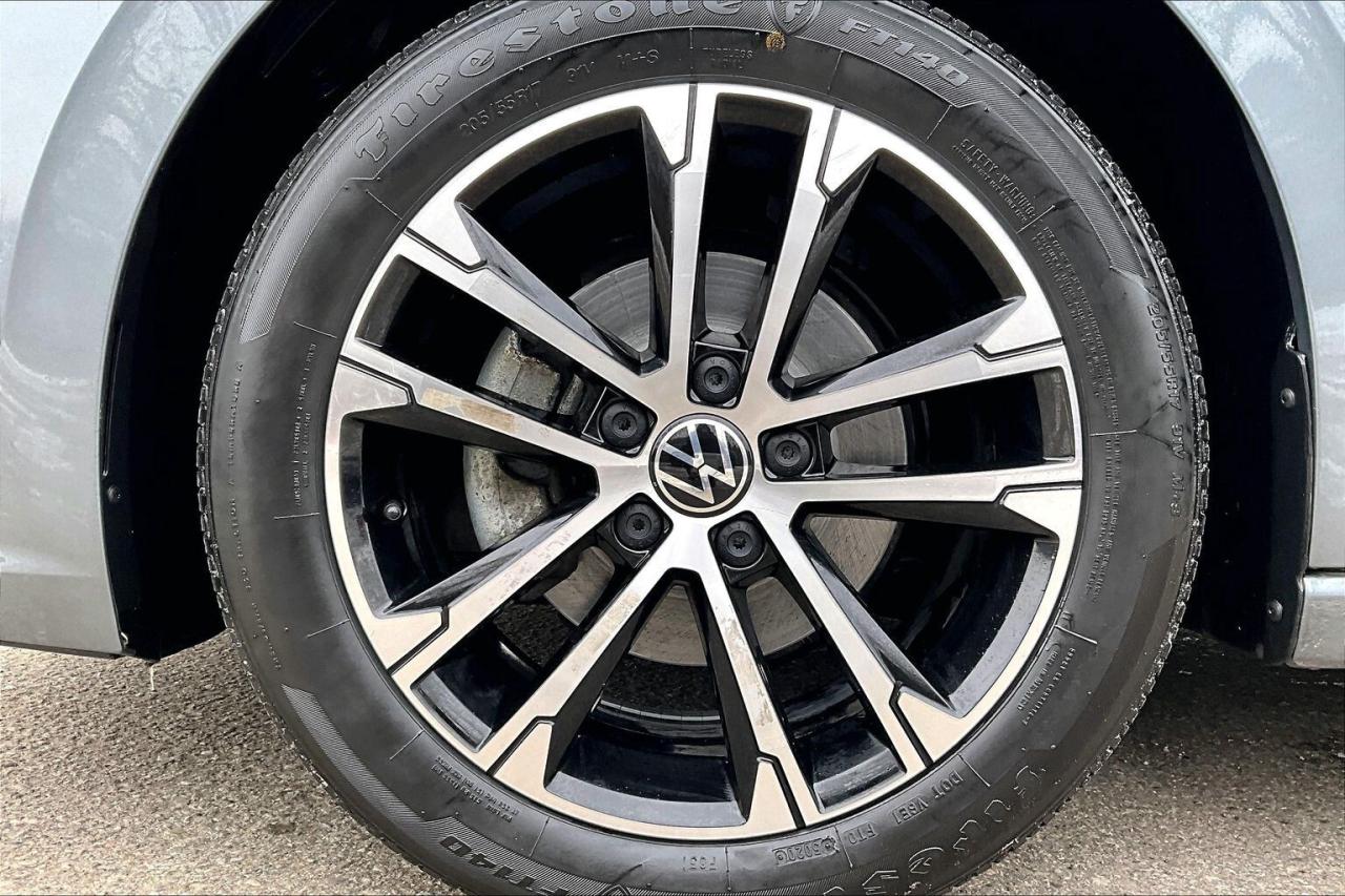 2023 Volkswagen Jetta Comfortline Sport | Heated Leather | Sunroof | FWD Photo