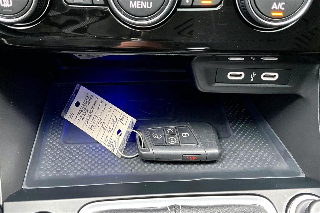 2023 Volkswagen Jetta Comfortline Sport | Heated Leather | Sunroof | FWD Photo