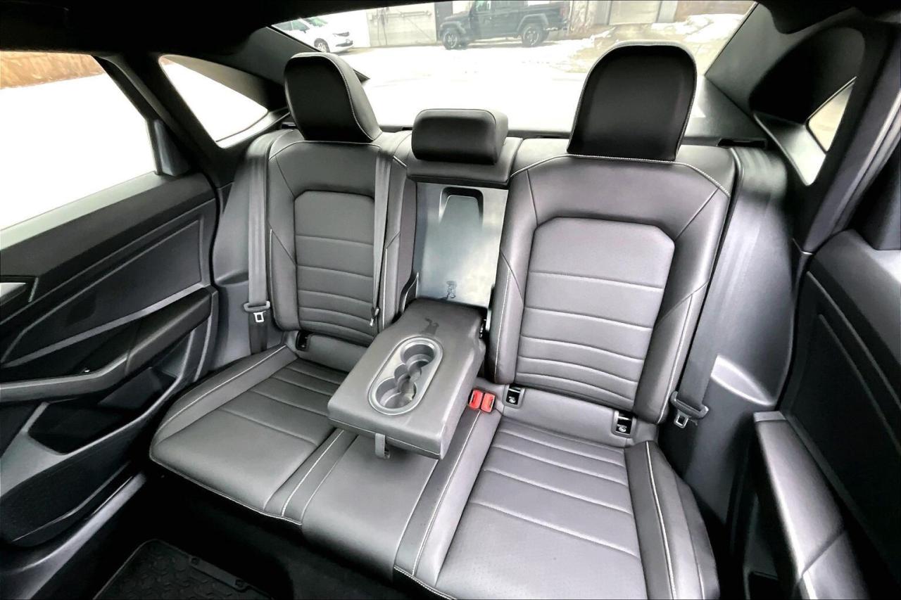 2023 Volkswagen Jetta Comfortline Sport | Heated Leather | Sunroof | FWD Photo