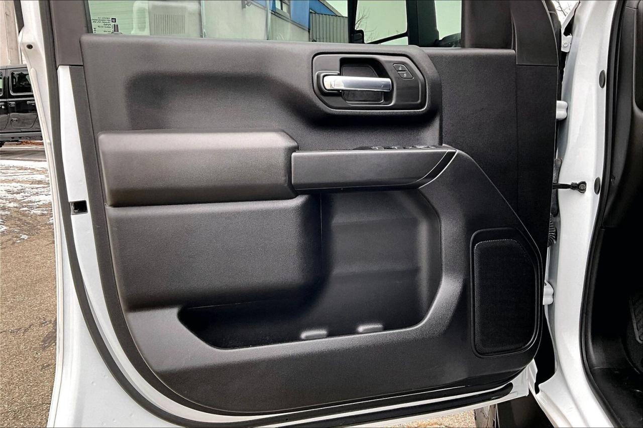 2025 Chevrolet Silverado 2500 HD Custom | 6.6L V8 | Tow Pkg | Steps Liner | 4X4 Photo