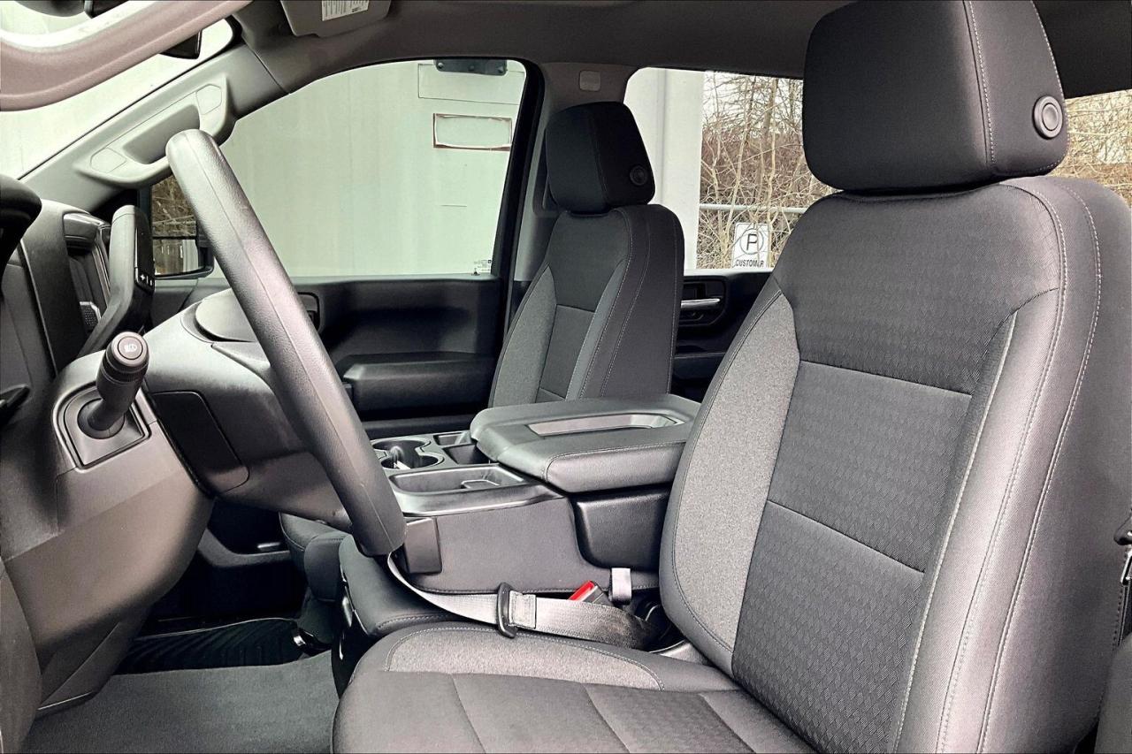 2025 Chevrolet Silverado 2500 HD Custom | 6.6L V8 | Tow Pkg | Steps Liner | 4X4 Photo