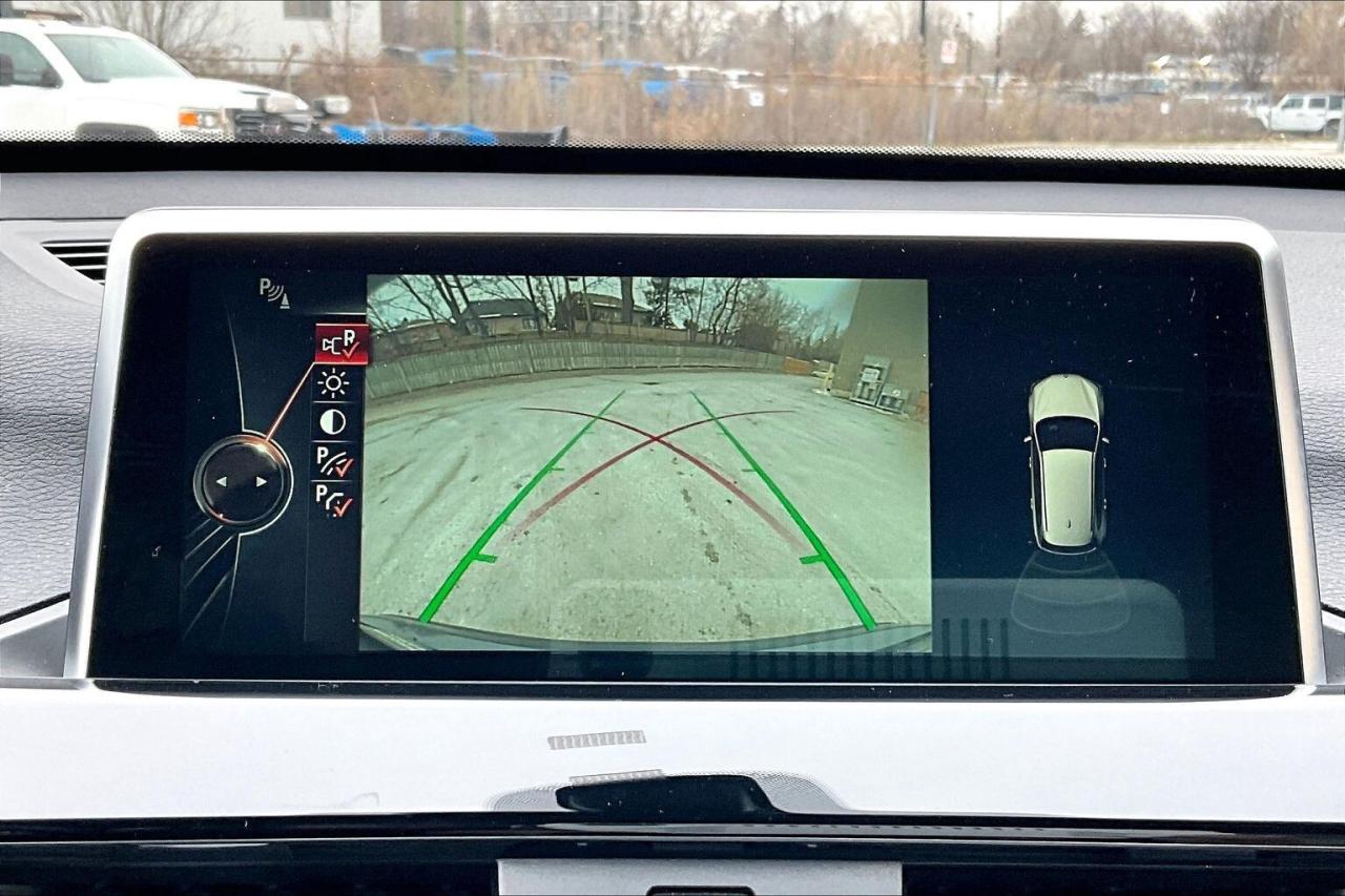 2017 BMW X1 28i |Prem Enhanced |Heated Leather |Panoroof | AWD Photo