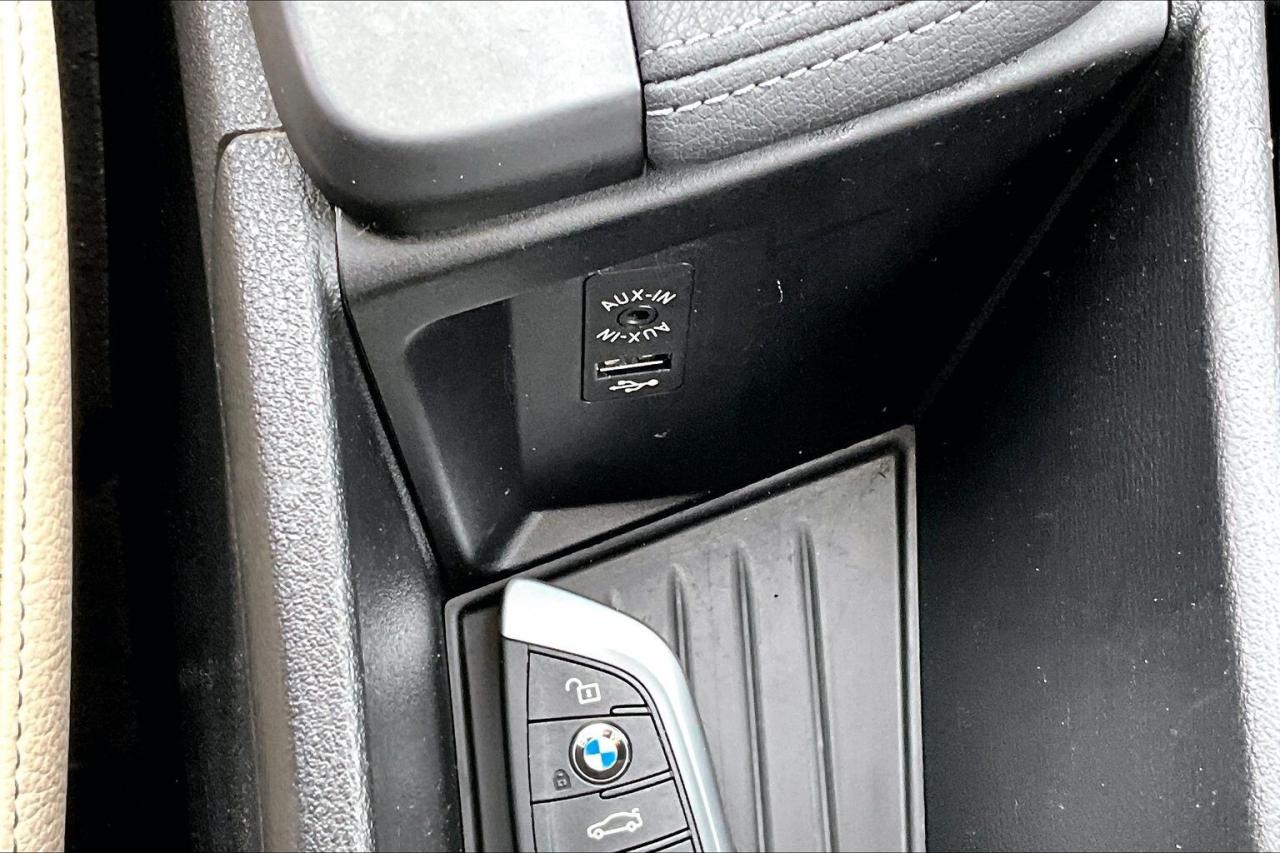 2017 BMW X1 28i |Prem Enhanced |Heated Leather |Panoroof | AWD Photo