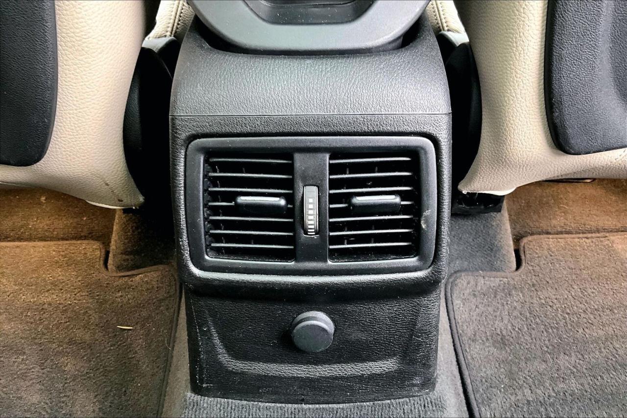 2017 BMW X1 28i |Prem Enhanced |Heated Leather |Panoroof | AWD Photo