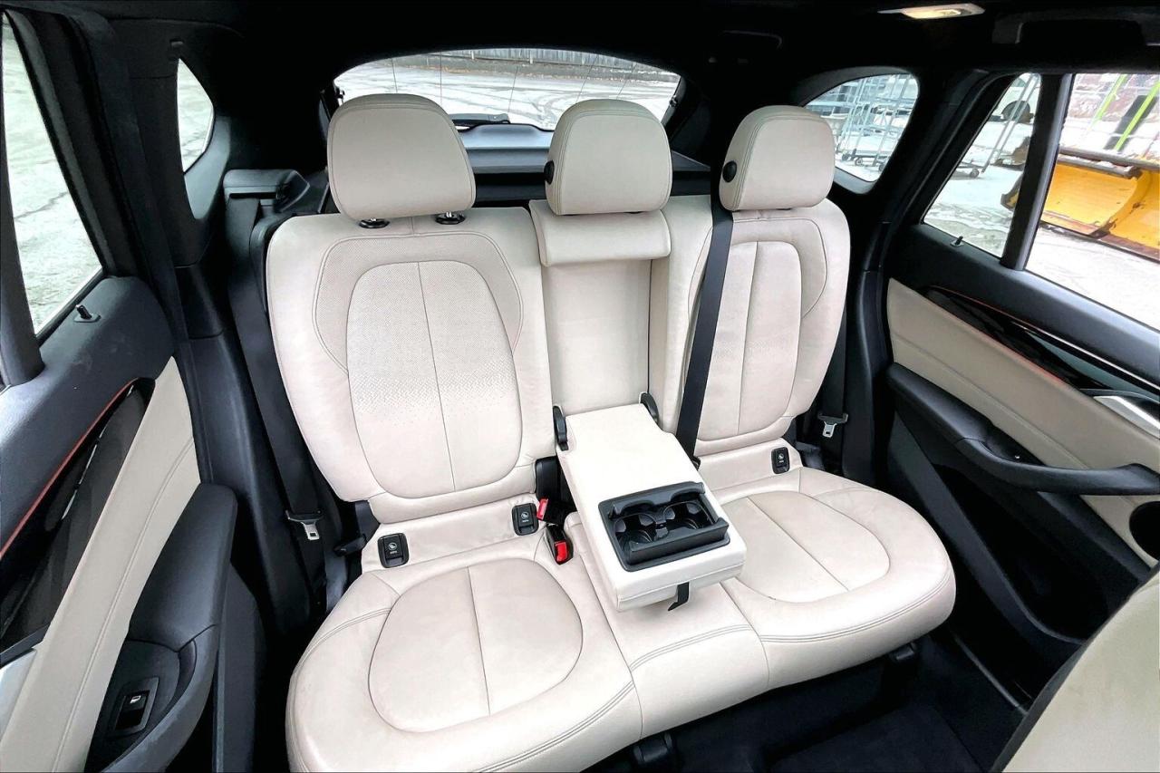 2017 BMW X1 28i |Prem Enhanced |Heated Leather |Panoroof | AWD Photo