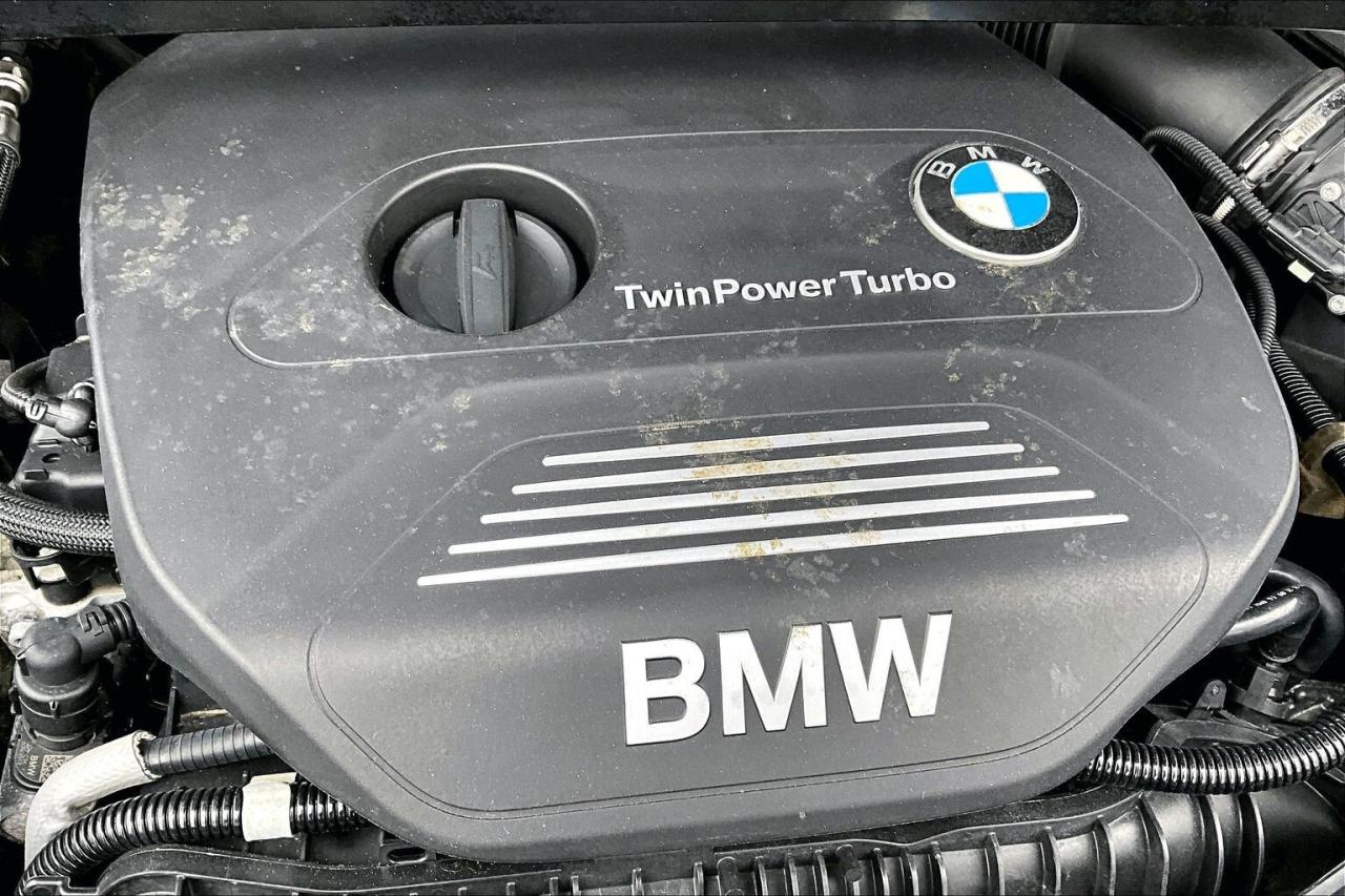 2017 BMW X1 28i |Prem Enhanced |Heated Leather |Panoroof | AWD Photo