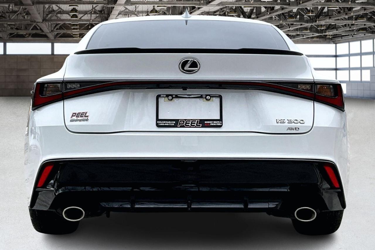 2024 Lexus IS IS300 F Sport Design AWD Photo3