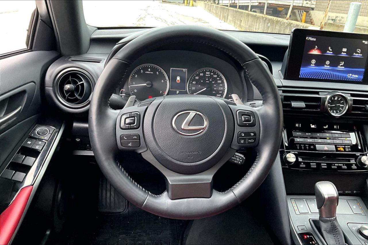 2024 Lexus IS IS300 F Sport Design AWD Photo4