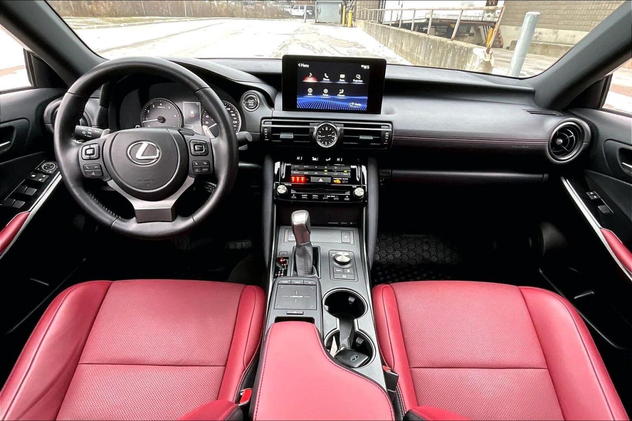 2024 Lexus IS IS300 F Sport Design AWD Photo