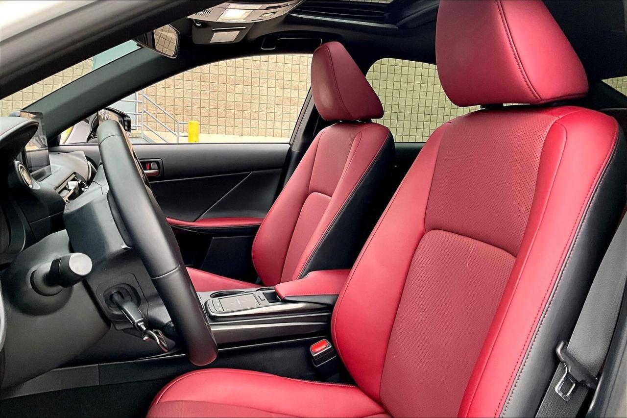 2024 Lexus IS IS300 F Sport Design AWD Photo