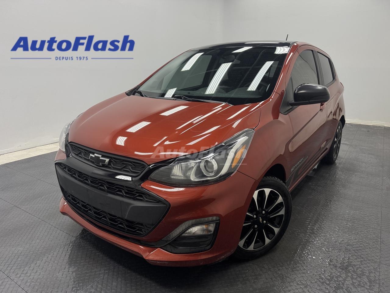 +Apple Carplay 
+Android Auto 
+Bluetooth 
+Cam&eacute;ra de recul / Backup camera 
+Commandes de radio au volant / Steering wheel audio controls 
+R&eacute;gulateur de vitesse  / Cruise control
+Aucun Accident /  No accidents
+V&eacute;rifi&eacute; par Carfax / Carfax verified
+Protection m&eacute;canique disponible / Mechanical protection available


Visitez notre page Google pour voir tous les commentaires positifs que nos clients nous laissent.
 
Financement rapide et facile, 1ere, 2e et 3e chances au cr&eacute;dit, approbation en 30 minutes, taux dacceptation tr&egrave;s &eacute;lev&eacute;. 

Essayez notre demande de cr&eacute;dit s&eacute;curis&eacute; en ligne, sans obligation! 

Nous sommes les sp&eacute;cialistes des autos, fourgonnettes, VUS, 4x4, et les camions l&eacute;gers jusqu&agrave; une tonne. 

*Seulement le nettoyage de base du v&eacute;hicule, fait par un sous-traitant, est inclus. Pour un perfectionnement de lesth&eacute;tique int&eacute;rieur/ext&eacute;rieur, dont une d&eacute;contamination de la peinture, des retouches de peinture, faites par nos experts en esth&eacute;tique, une somme de 249$ sera ajout&eacute;e &agrave; votre facture. Aussi disponible, loption dimmatriculer la voiture sur place, qui vous permet d&eacute;pargner du temps et le co&ucirc;t de 25$ du transit temporaire.

*AutoFlash se r&eacute;serve le droit de refuser un paiement en comptant. 

*************

Since 1975 AutoFlash has offered the best price-quality and excellent service. 

Visit our Google page to read all the nice things our clients have to say about us.

We have financing for all credit situations. 1st 2nd 3rd chance credit with an excellent approval rate!

Try our secured online credit application any time, with no obligation! 

We specialize in all brands, makes and models. Whether you need a car, truck, SUV or minivan, we can help you.

And if we dont have it, well find it for you!

*Only the basic cleaning of the vehicle, done by a subcontractor, is included in the advertised price. For a complete interior/exterior detailing, done by our esthetic specialists, which includes a complete paint decontamination and paint touch-ups if needed, an amount of 249$ will be added to your invoice. Also available, in-house licensing, which allows you to save the $25 for a temporary Transit.

*AutoFlash reserves the right to refuse a cash payment.