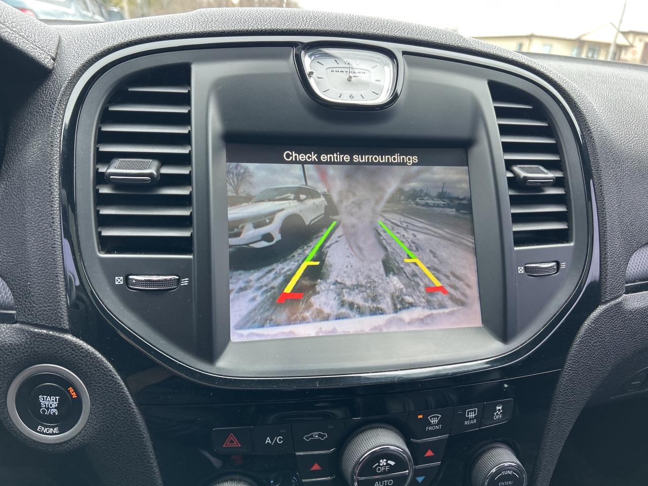 2014 Chrysler 300 S, CLEAN CARFAX, HEATED LEATHER, SUNROOF! - Photo #23