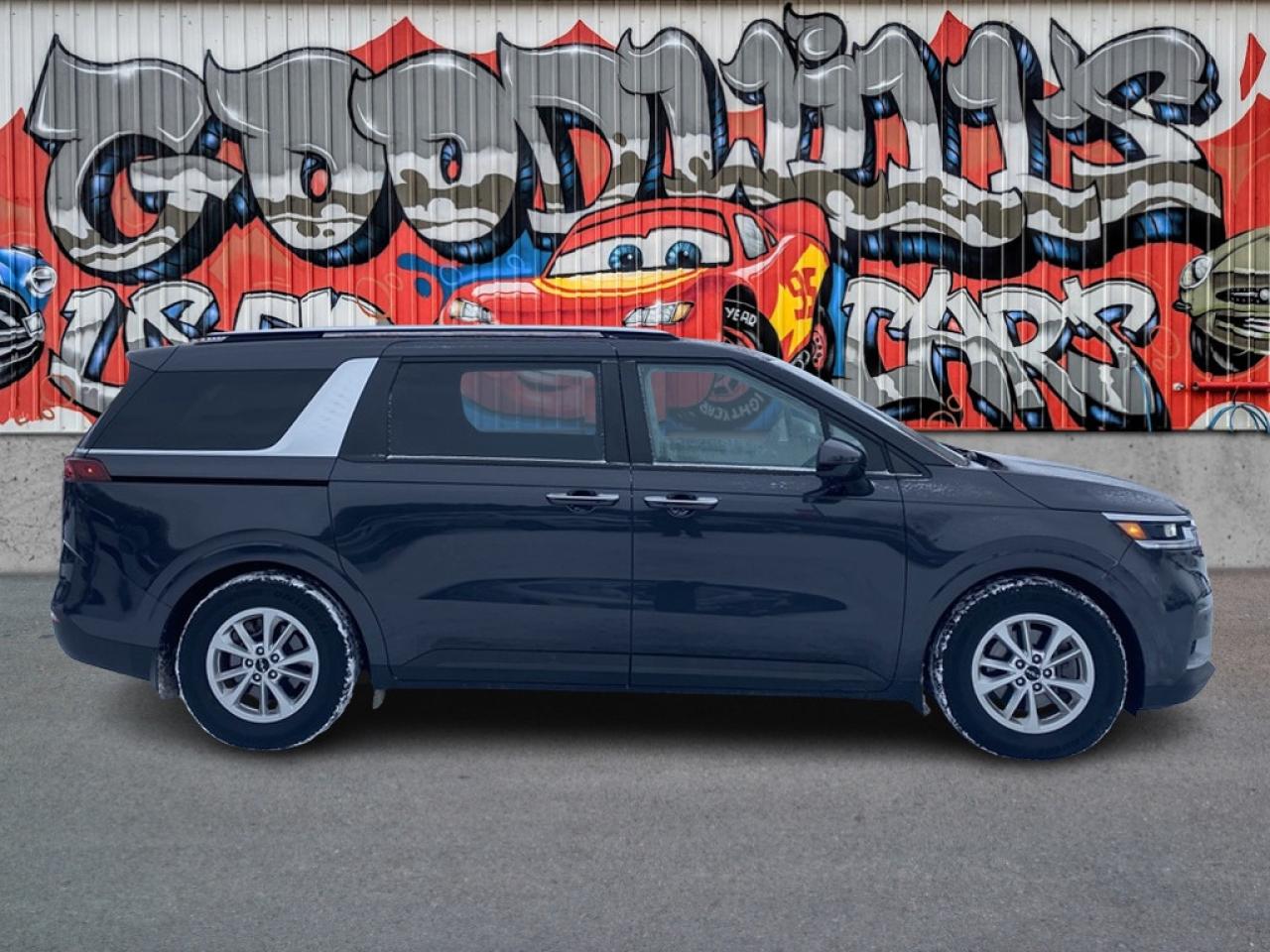 2022 Kia Carnival LX+, CLEAN CARFAX, 8 PASS, POWER SLIDING DOORS! - Photo #1
