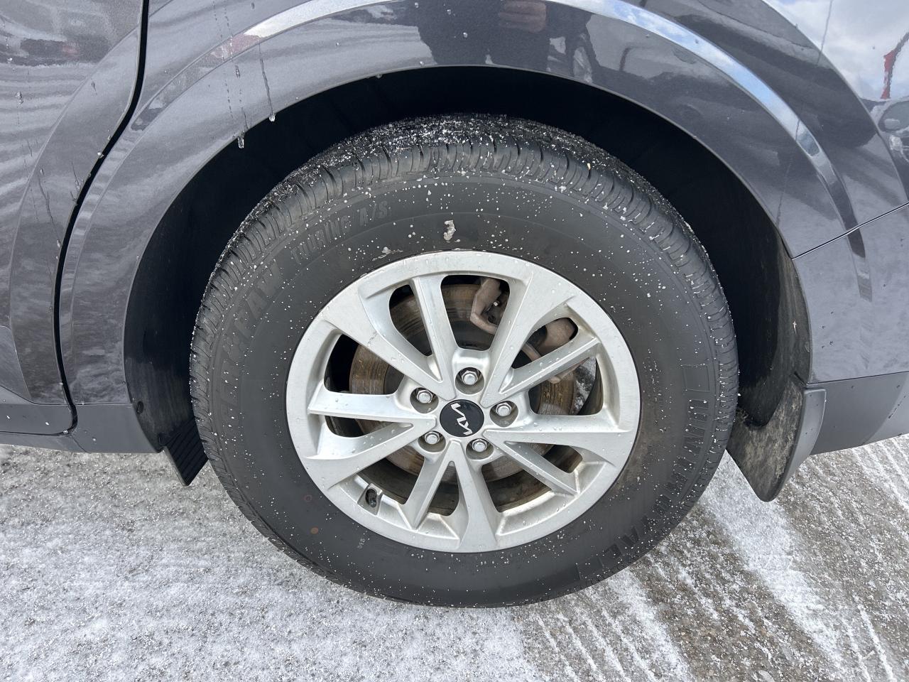 2022 Kia Carnival LX+, CLEAN CARFAX, 8 PASS, POWER SLIDING DOORS! - Photo #10