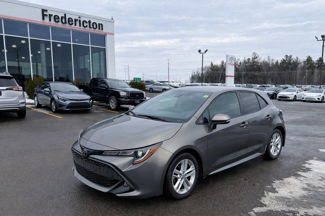 2019 Toyota Corolla Hatchback SE Photo0