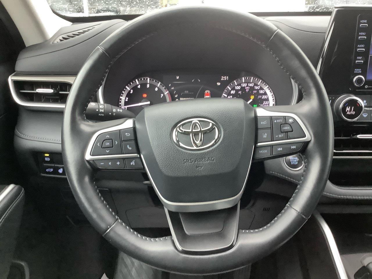 2022 Toyota Highlander XLE Photo