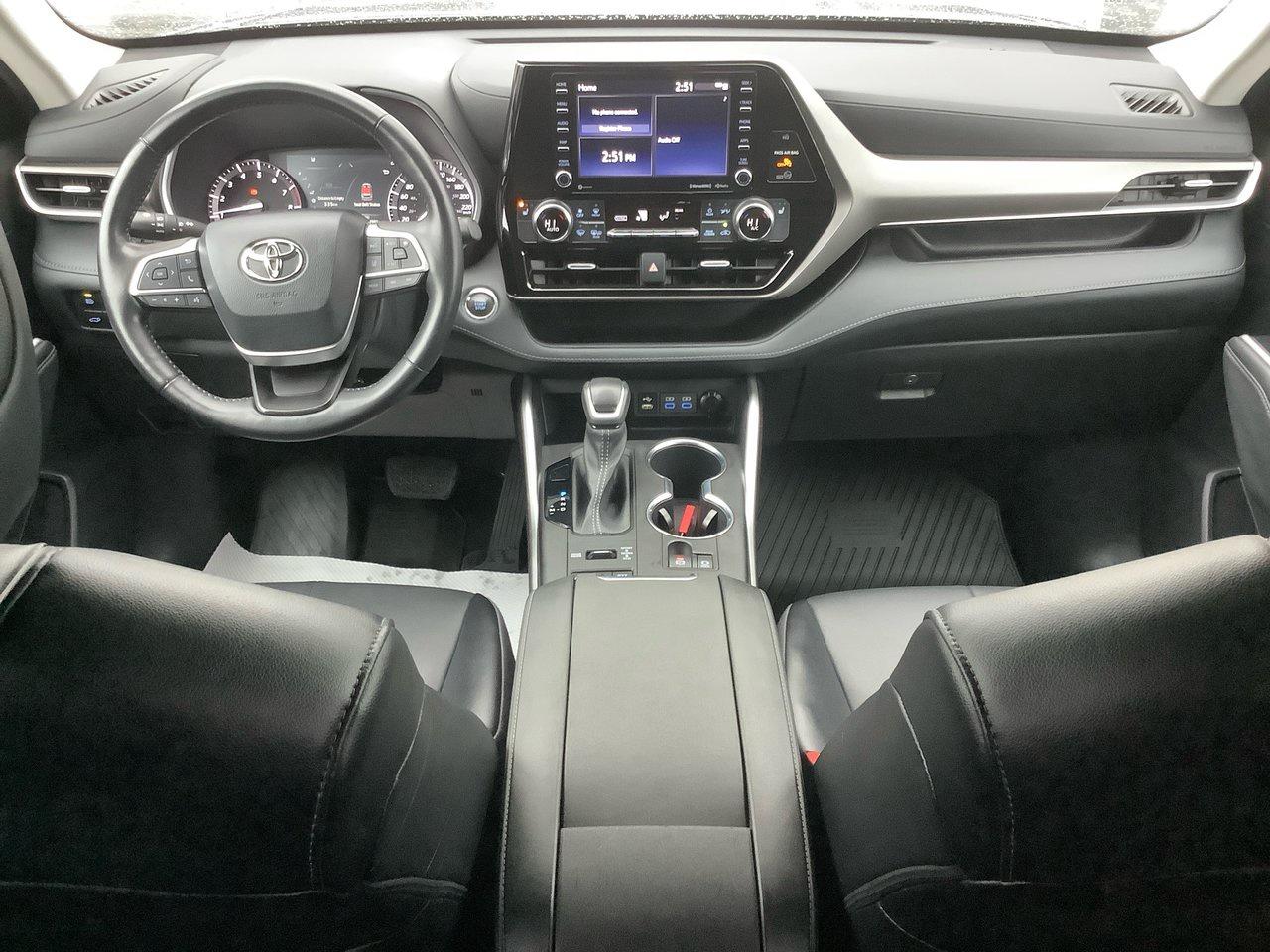 2022 Toyota Highlander XLE Photo