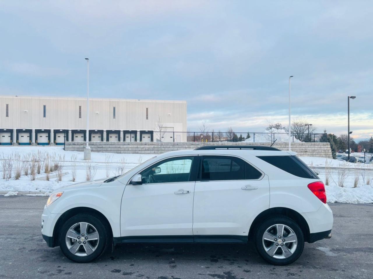 2015 Chevrolet Equinox LT 4dr SUV AWD w/2LT (2.4L 4cyl 6A) Photo