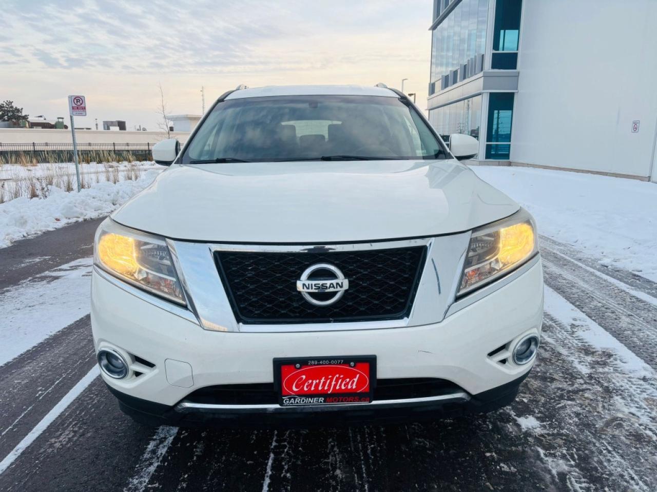 2014 Nissan Pathfinder SL 4dr SUV 4WD (3.5L 6cyl CVT) Photo