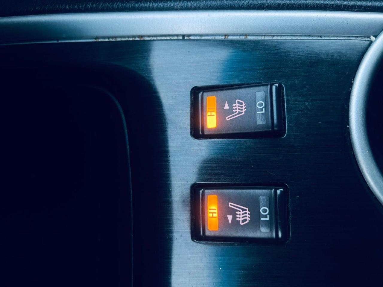 2014 Nissan Pathfinder SL 4dr SUV 4WD (3.5L 6cyl CVT) Photo