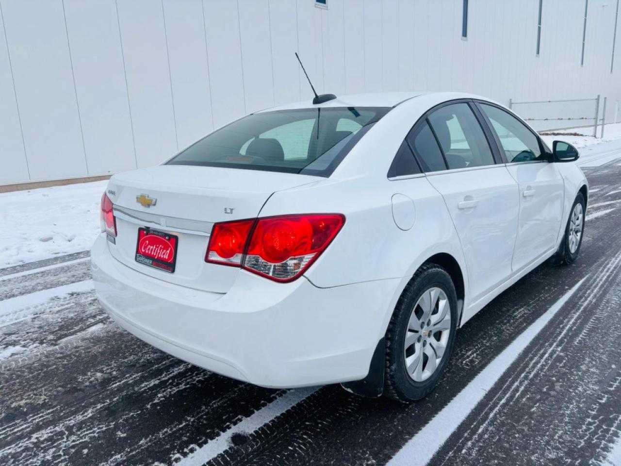 2015 Chevrolet Cruze 1LT 4dr Sedan (1.4L 4cyl Turbo 6A) Photo