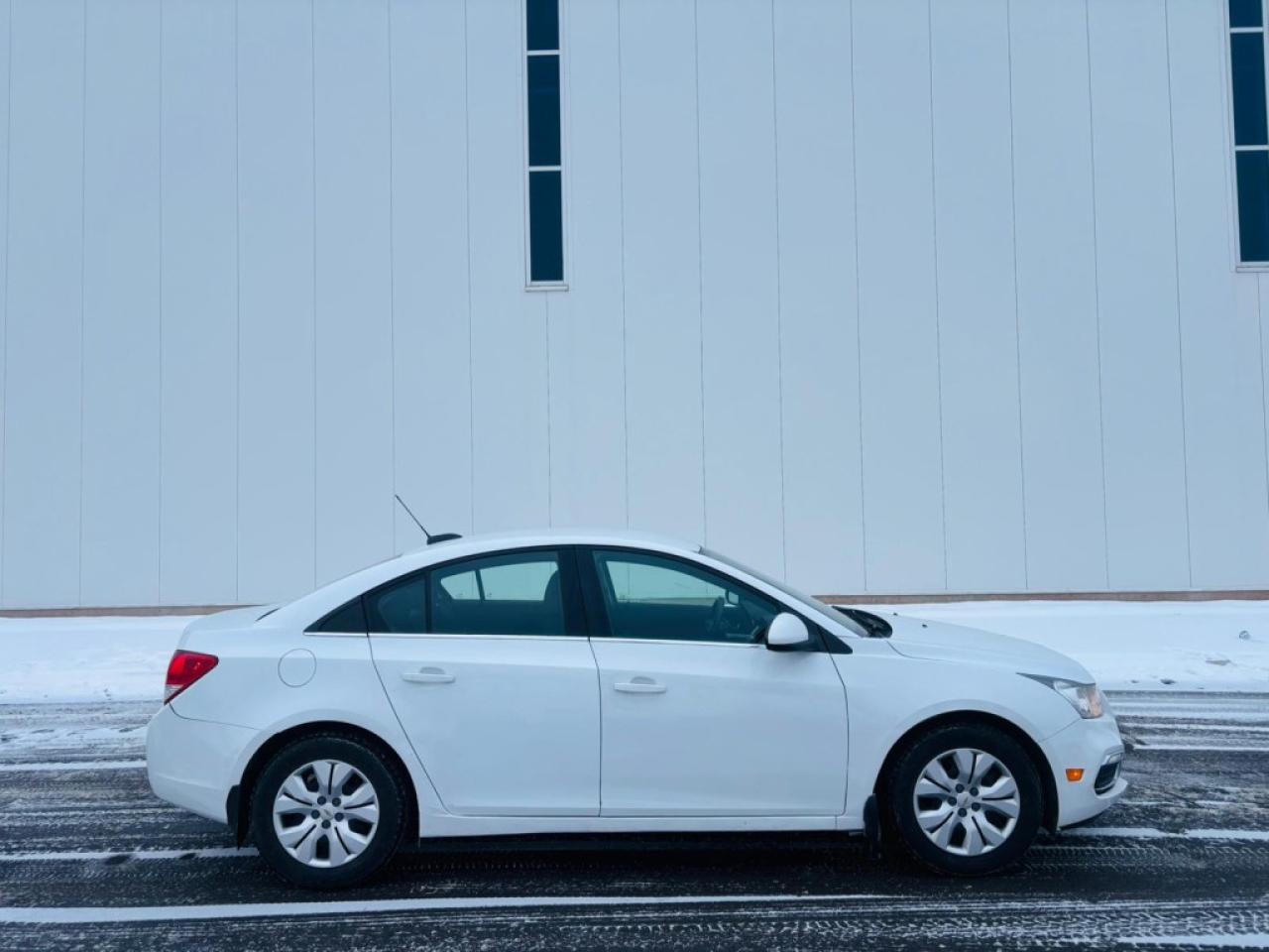 2015 Chevrolet Cruze 1LT 4dr Sedan (1.4L 4cyl Turbo 6A) Photo