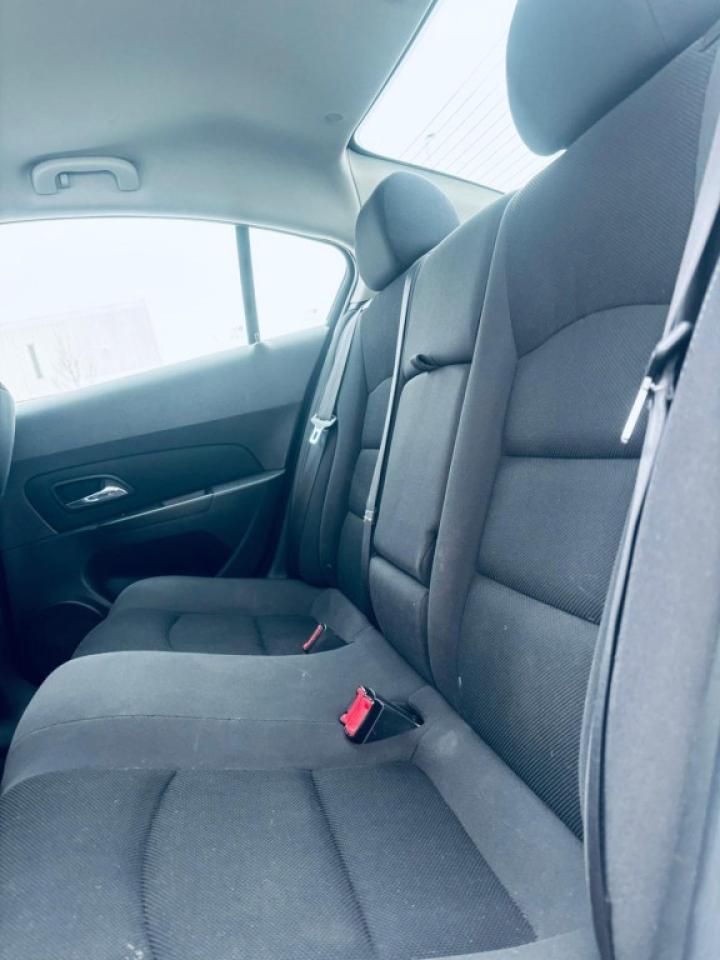 2015 Chevrolet Cruze 1LT 4dr Sedan (1.4L 4cyl Turbo 6A) Photo