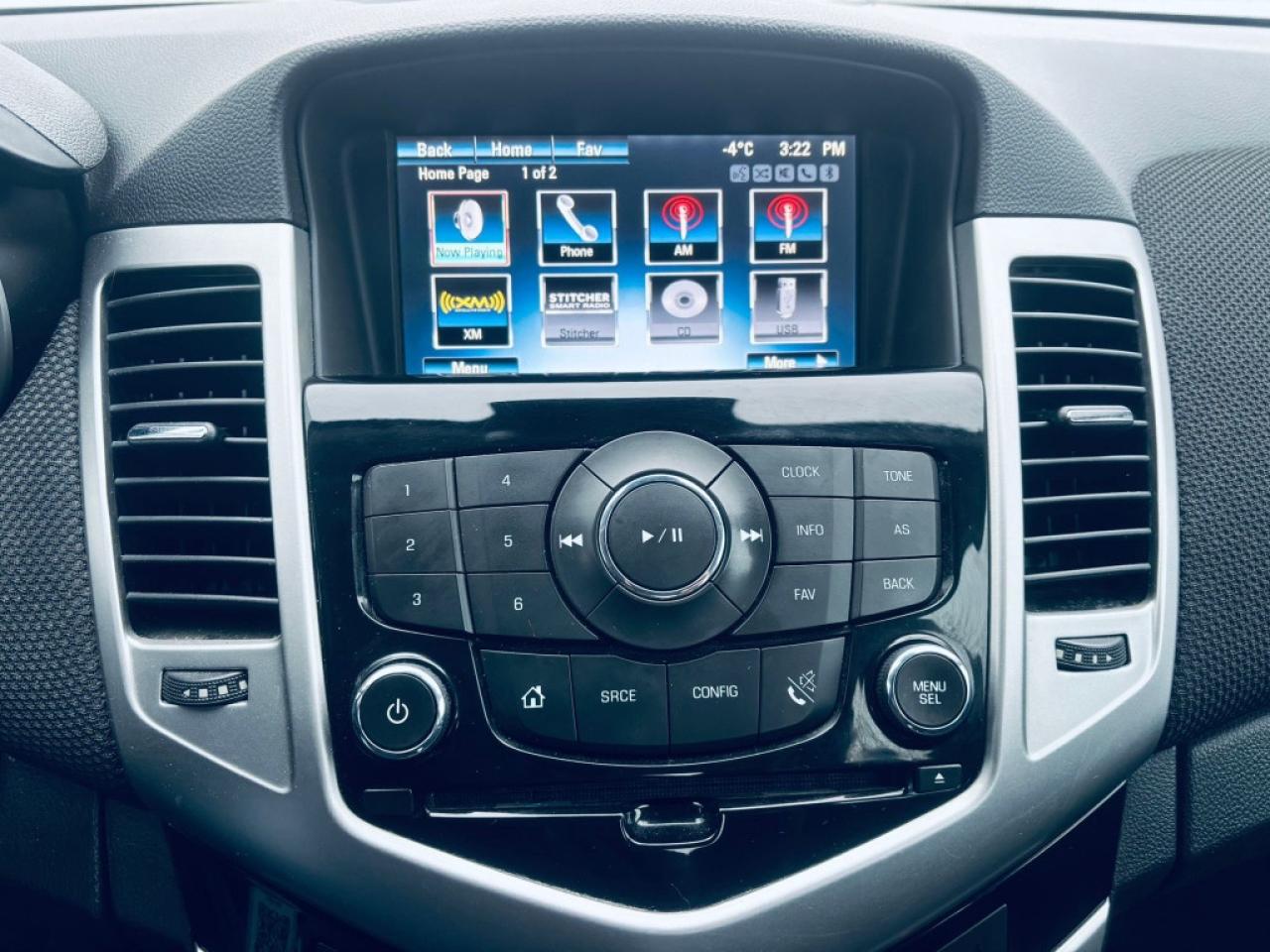 2015 Chevrolet Cruze 1LT 4dr Sedan (1.4L 4cyl Turbo 6A) Photo