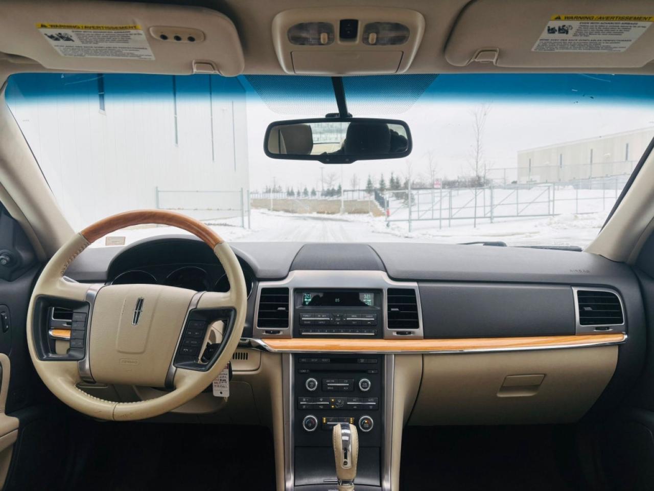 2011 Lincoln MKZ 4dr Sedan (3.5L 6cyl 6A) Photo