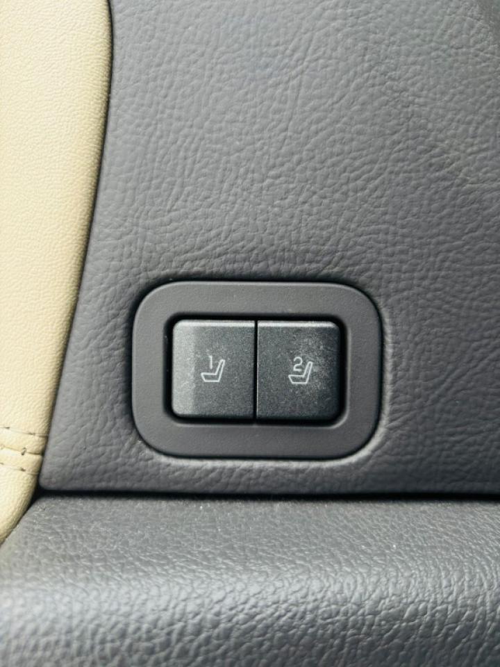 2011 Lincoln MKZ 4dr Sedan (3.5L 6cyl 6A) Photo