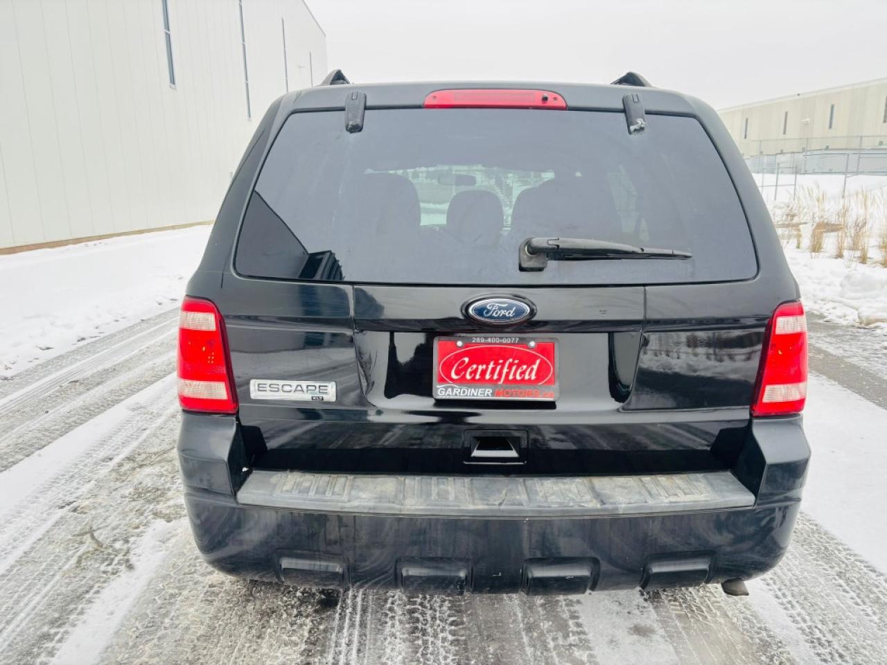 2011 Ford Escape XLT 4dr SUV AWD (2.5L 4cyl 6A) Photo