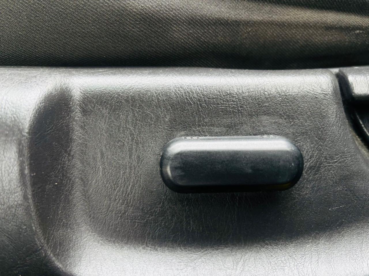 2011 Ford Escape XLT 4dr SUV AWD (2.5L 4cyl 6A) Photo