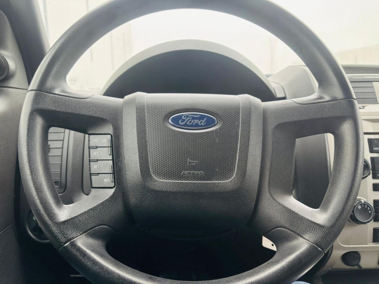 2011 Ford Escape XLT 4dr SUV AWD (2.5L 4cyl 6A) Photo