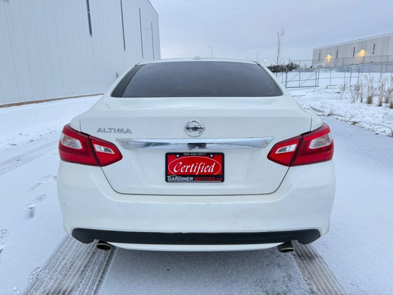 2016 Nissan Altima 4dr Sedan I4 CVT 2.5 SL Tech Photo