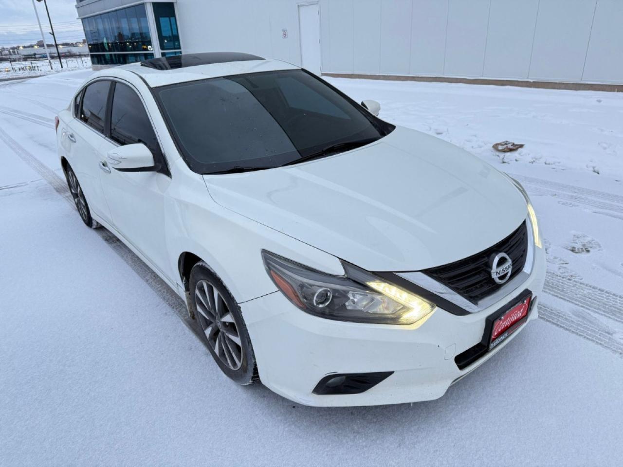 2016 Nissan Altima 4dr Sedan I4 CVT 2.5 SL Tech Photo