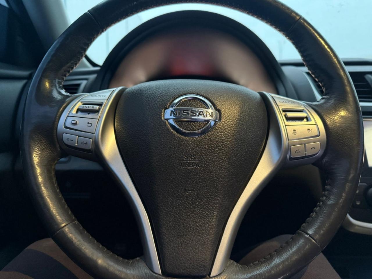 2016 Nissan Altima 4dr Sedan I4 CVT 2.5 SL Tech Photo