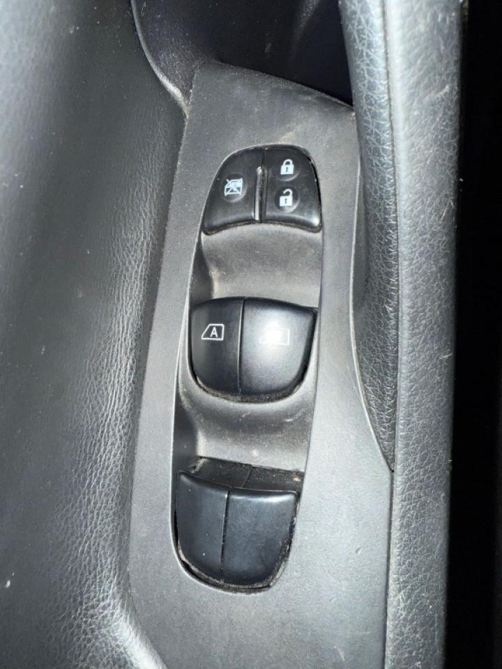 2016 Nissan Altima 4dr Sedan I4 CVT 2.5 SL Tech Photo