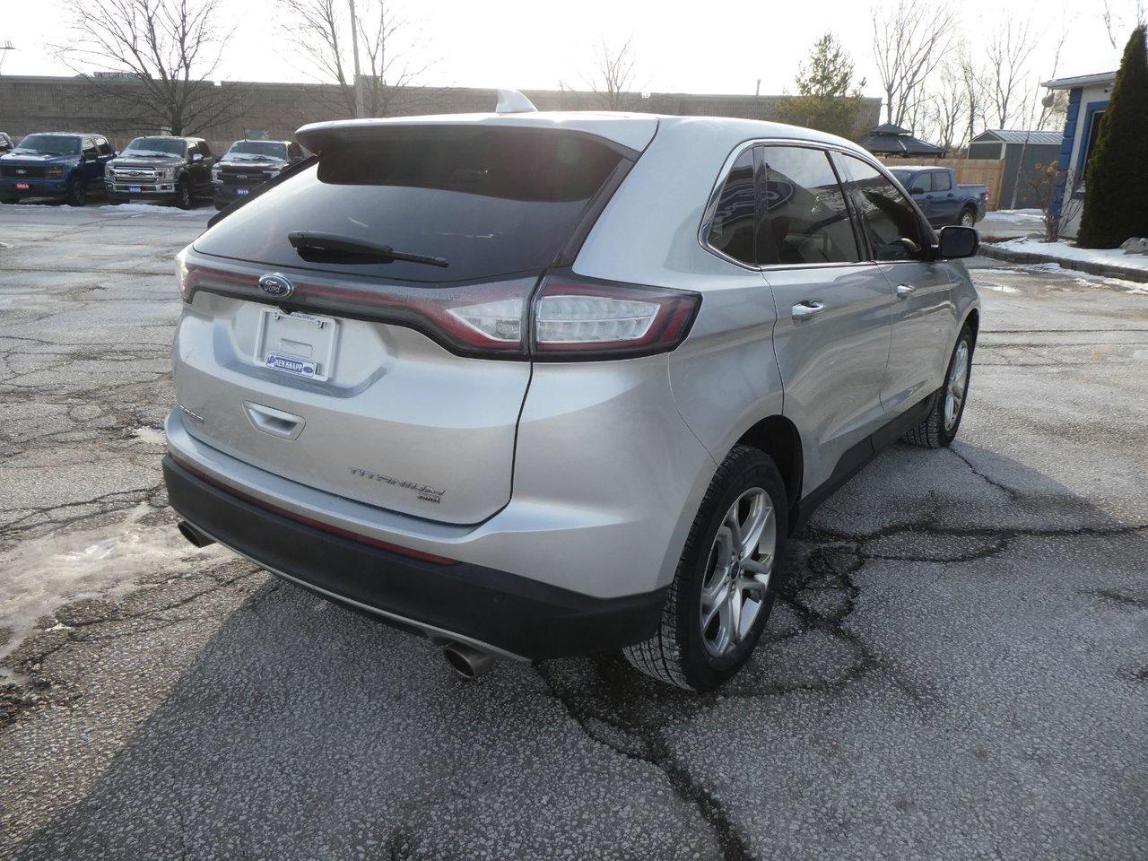 2017 Ford Edge Titanium Titanium Photo4