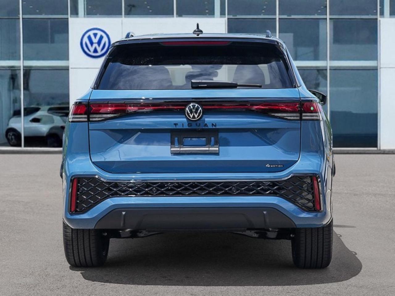 2026 Volkswagen Tiguan Comfortline R-Line Black Edition Photo4