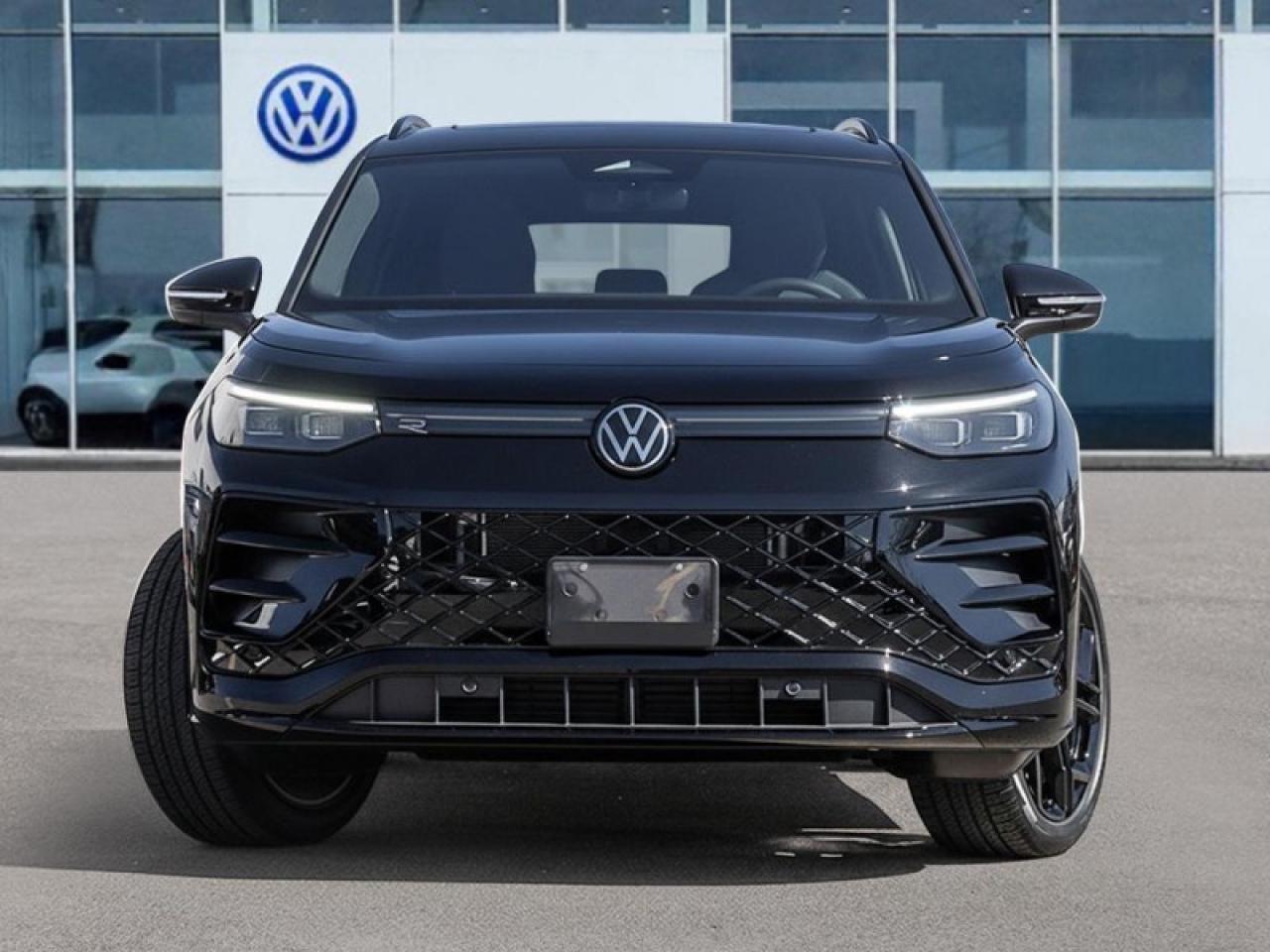 2026 Volkswagen Tiguan Comfortline R-Line Black Edition Photo