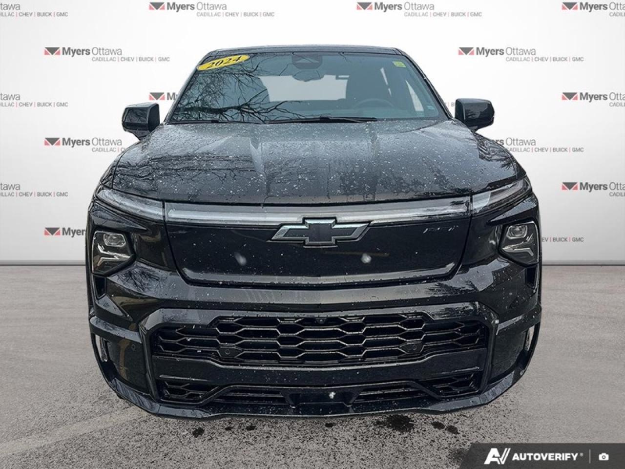 2024 Chevrolet Silverado EV RST  RST, MAX RANGE, 4WD, SUNROOF Photo