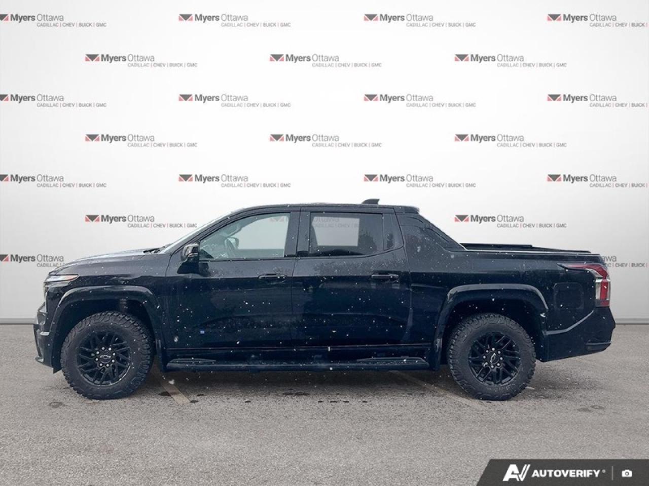 2024 Chevrolet Silverado EV RST  RST, MAX RANGE, 4WD, SUNROOF Photo