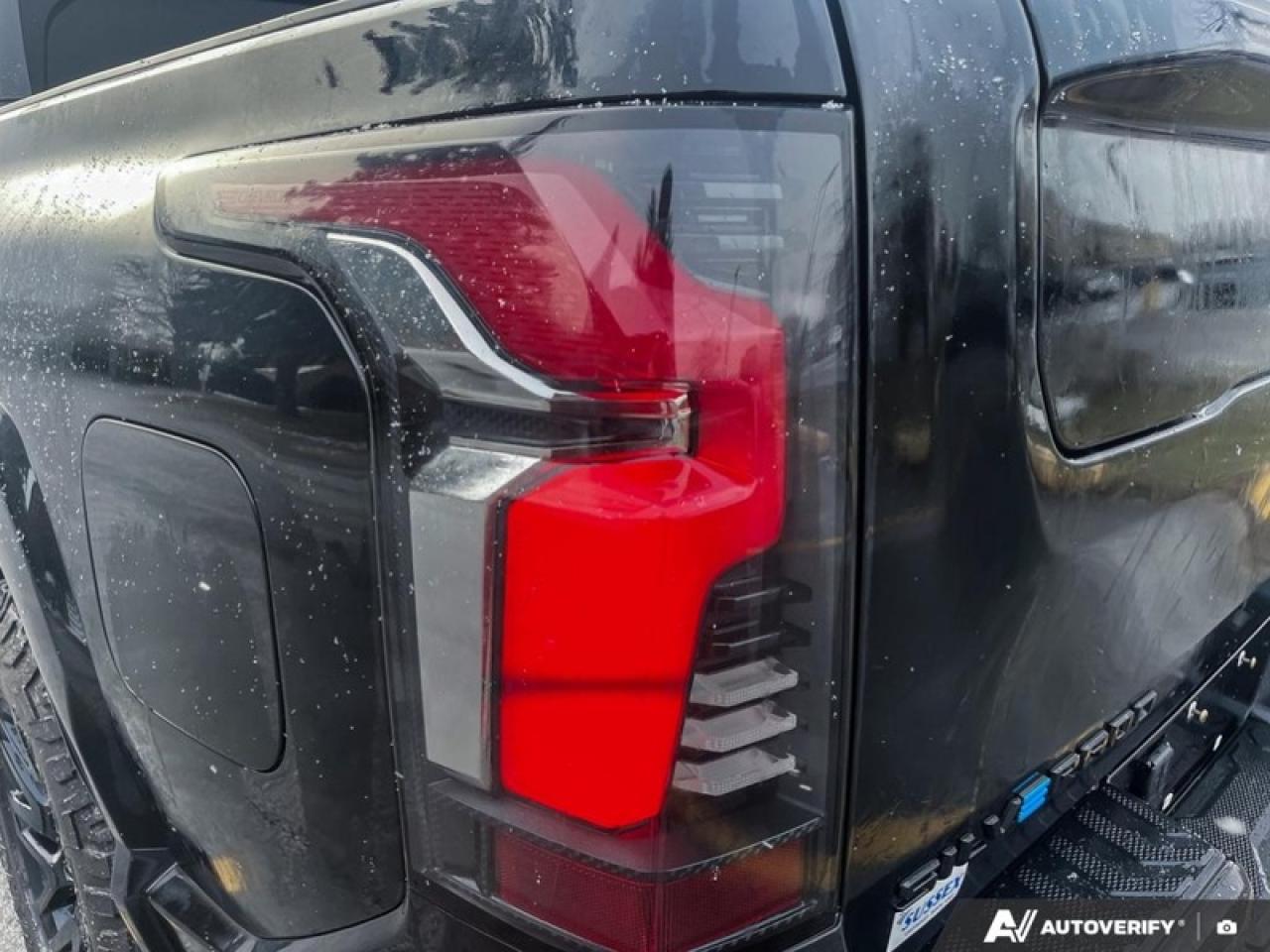 2024 Chevrolet Silverado EV RST  RST, MAX RANGE, 4WD, SUNROOF Photo