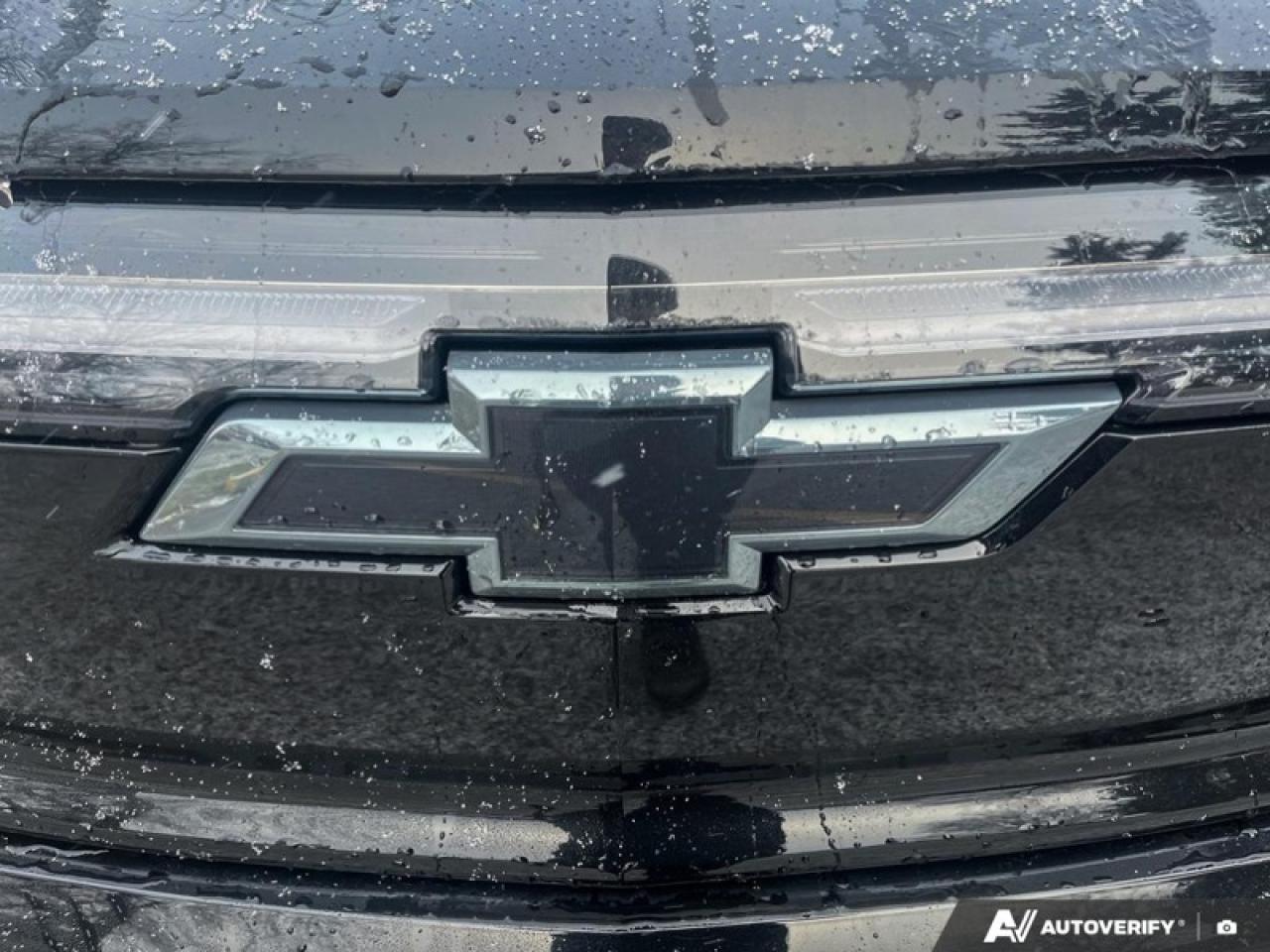 2024 Chevrolet Silverado EV RST  RST, MAX RANGE, 4WD, SUNROOF Photo