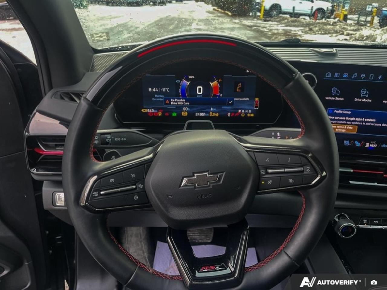 2024 Chevrolet Silverado EV RST  RST, MAX RANGE, 4WD, SUNROOF Photo