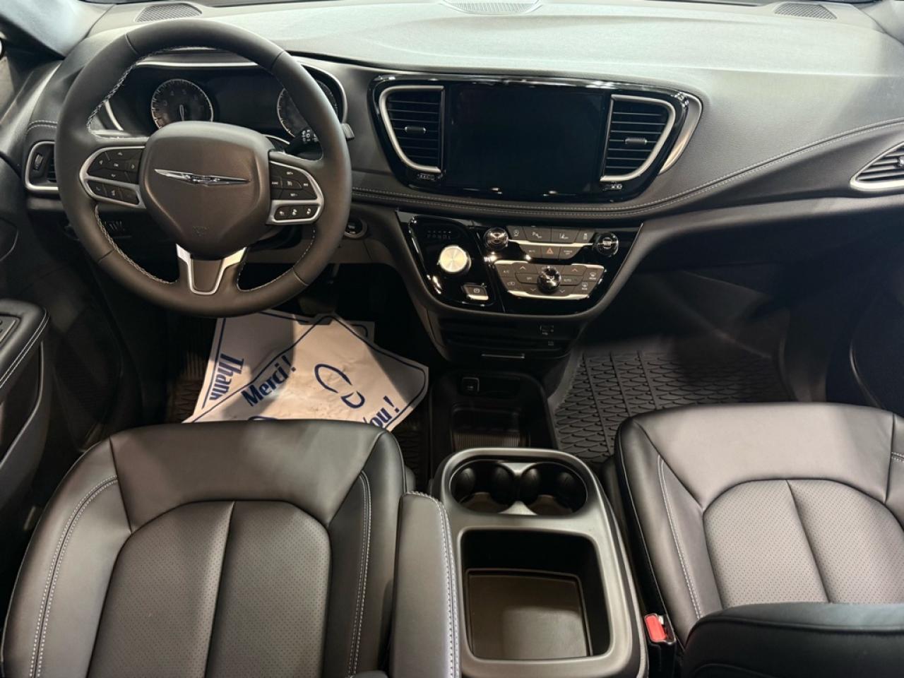 2026 Chrysler Pacifica Select  Rear Entertainment Photo