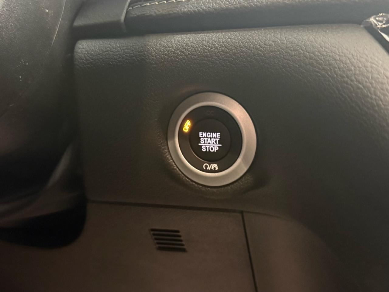 2026 Chrysler Pacifica Select  Rear Entertainment Photo