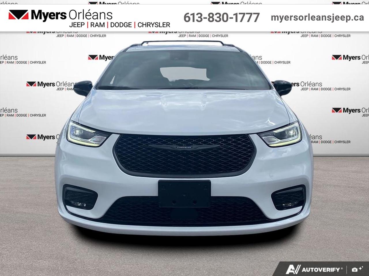2026 Chrysler Pacifica Select  -Rear Entertainment Photo