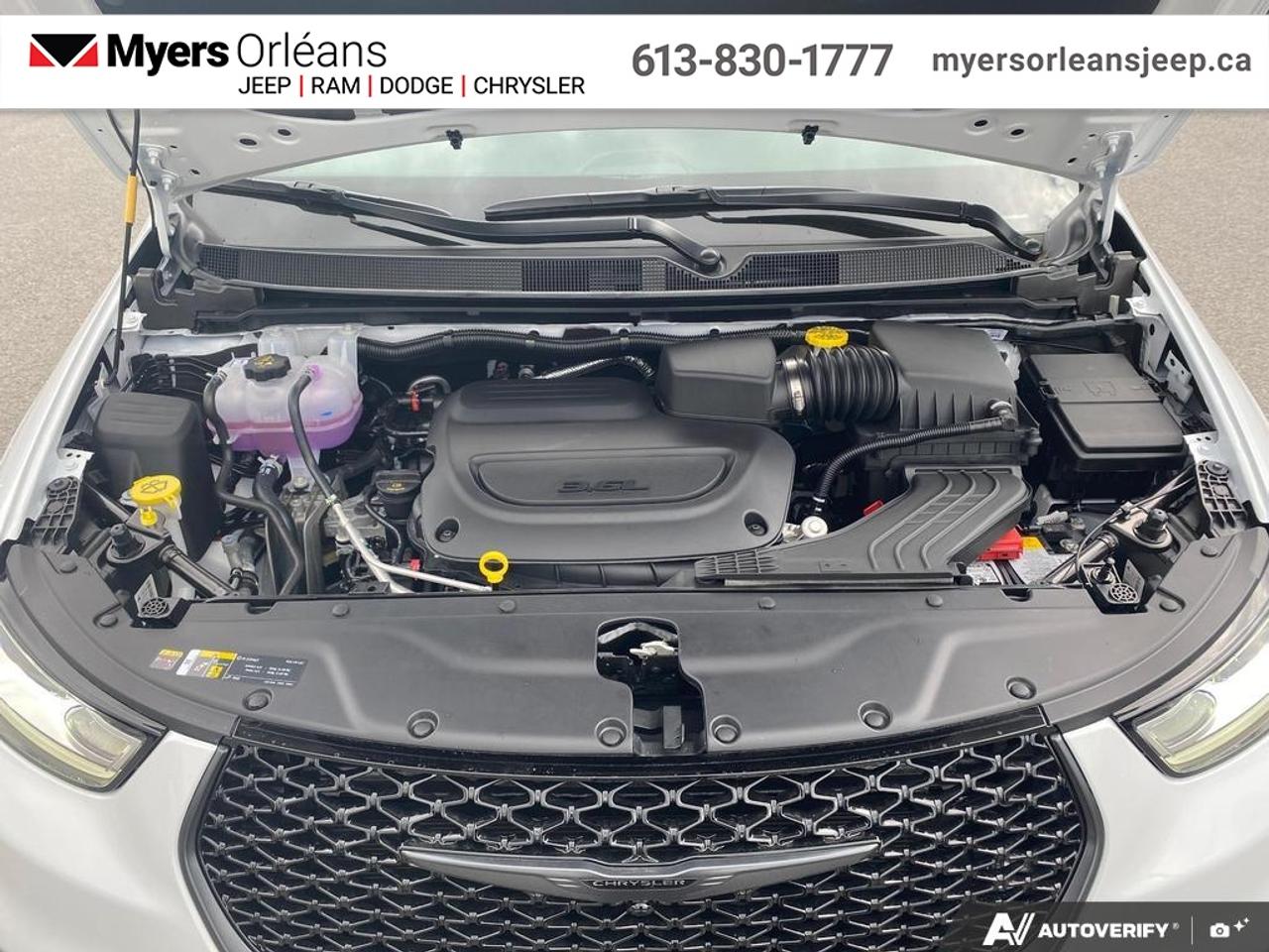 2026 Chrysler Pacifica Select  -Rear Entertainment Photo