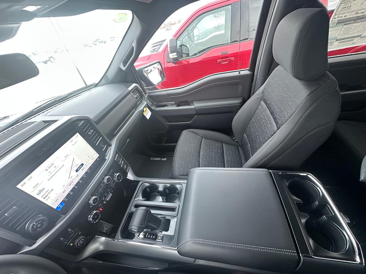 2025 Ford F-150 XLT 4WD SuperCrew 5.5' Box 302A Photo5